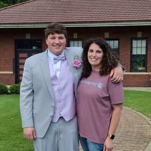 Meet your Posher, Elizabeth